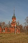Часовня в башне ограды
